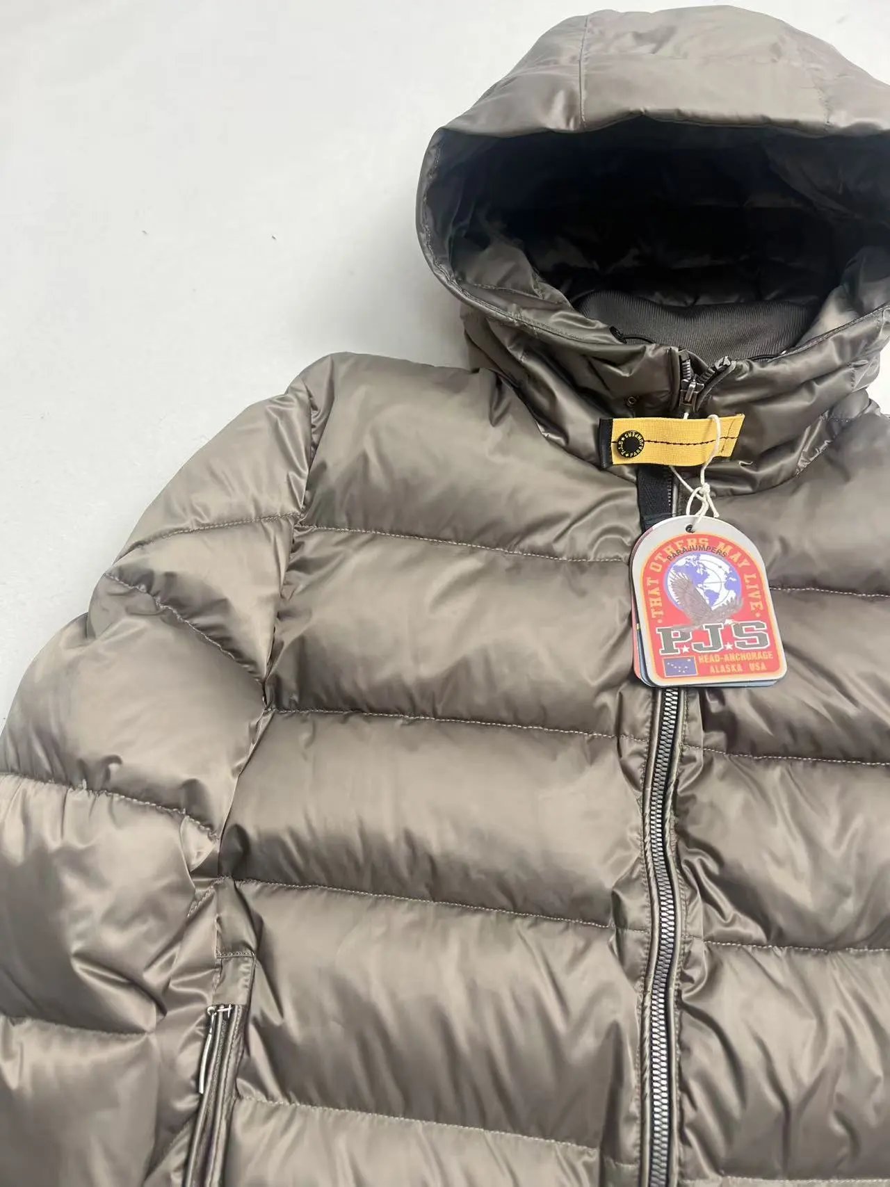 Khaki (Premium)