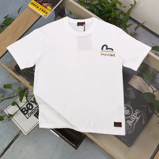 Evisu T-Shirts Graphic Crew-Neck T-Shirt product detail image 12