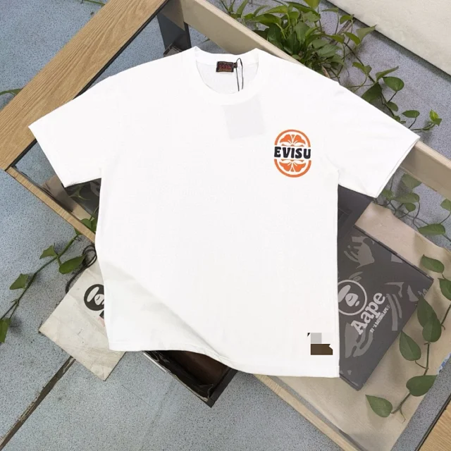 Evisu T-Shirts Graphic Crew-Neck T-Shirt product detail image 13
