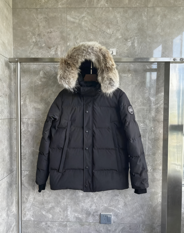 Canada Goose Multiple down jacket and vest styles — 03 Wyndham 29ss