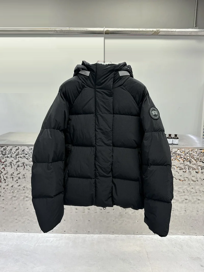 Canada Goose Multiple down jacket and vest styles — 10 Junction