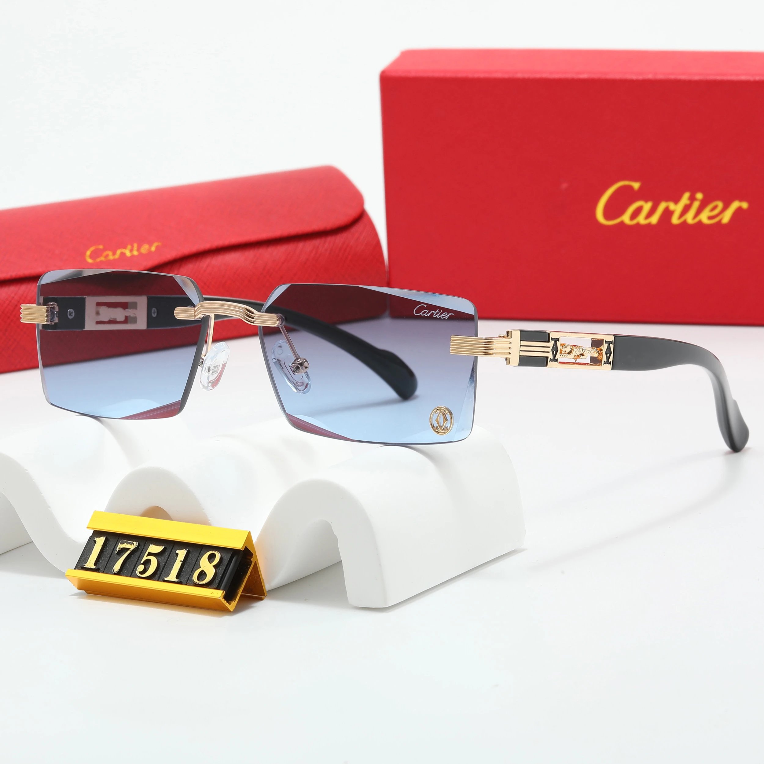 Cartier Eyewear Oversized square sunglasses with panther motif — 33