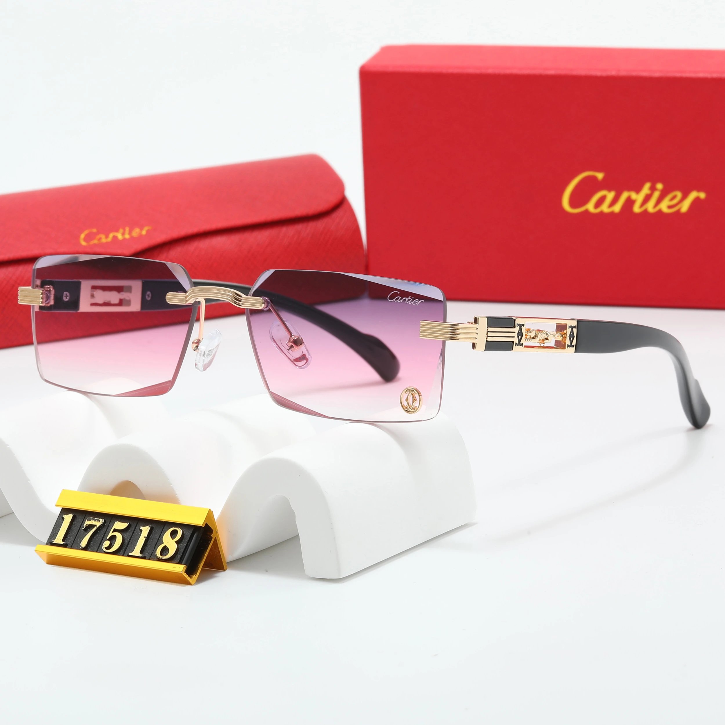 Cartier Eyewear Oversized square sunglasses with panther motif — 29