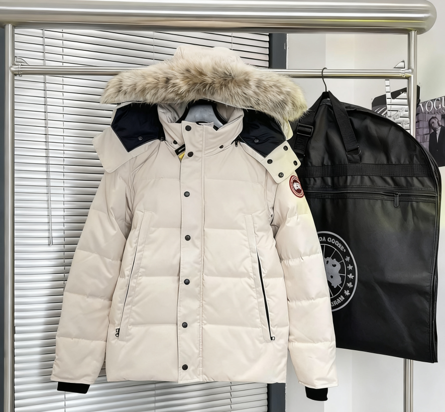 Canada Goose Multiple down jacket and vest styles — 04 Wyndham 29ss