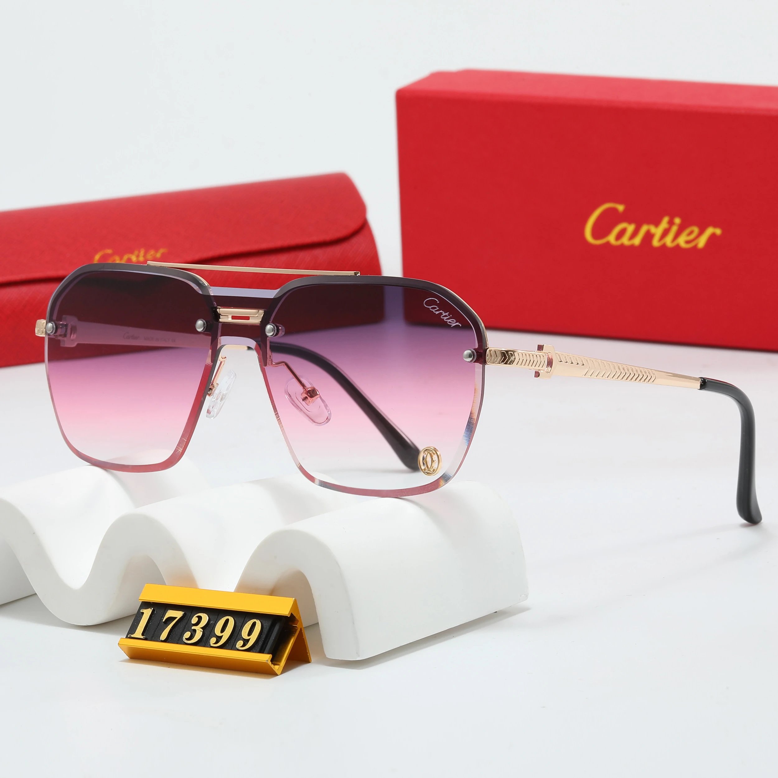 Cartier Eyewear Oversized square sunglasses with panther motif — 22