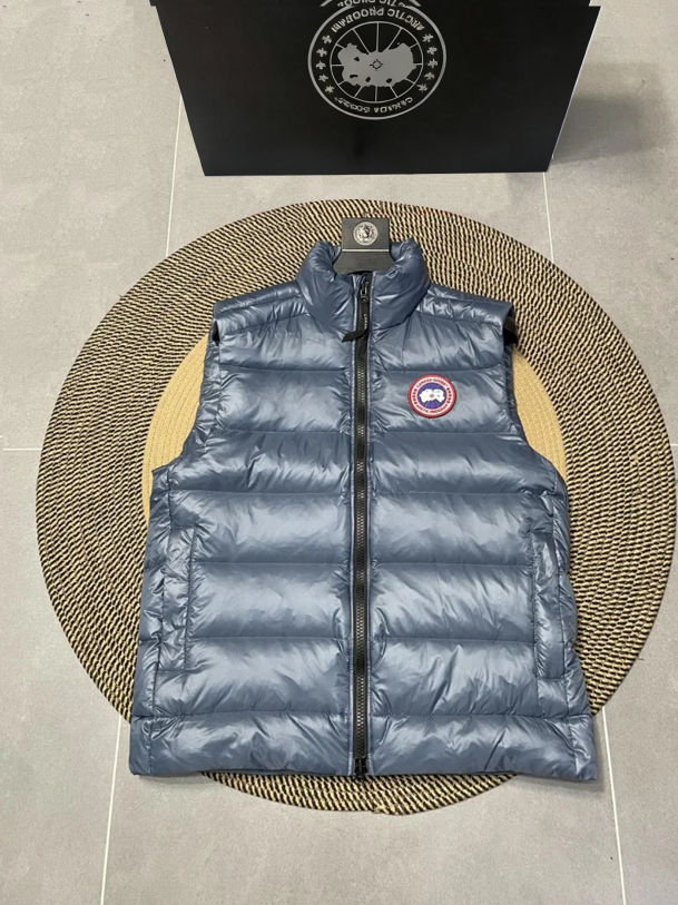 Canada Goose Multiple down jacket and vest styles — 37 Hybridge
