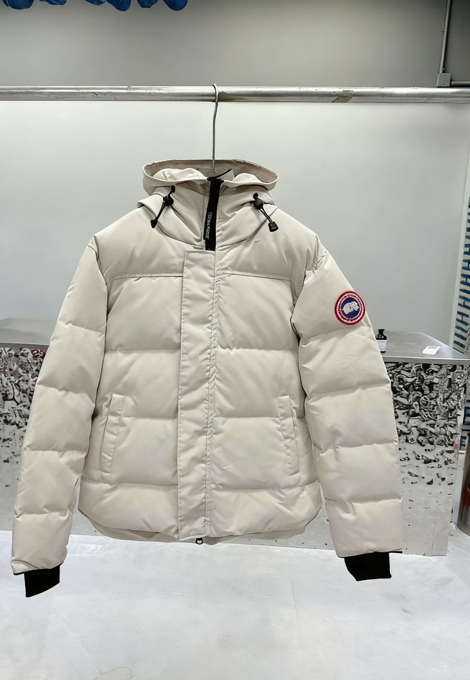 Canada Goose Multiple down jacket and vest styles — 14 17ss