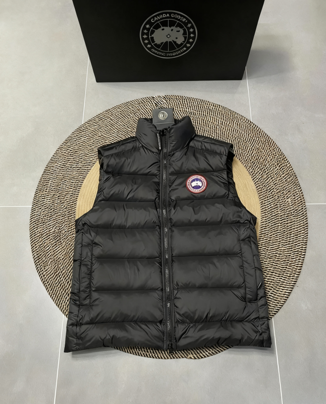Canada Goose Multiple down jacket and vest styles image 4