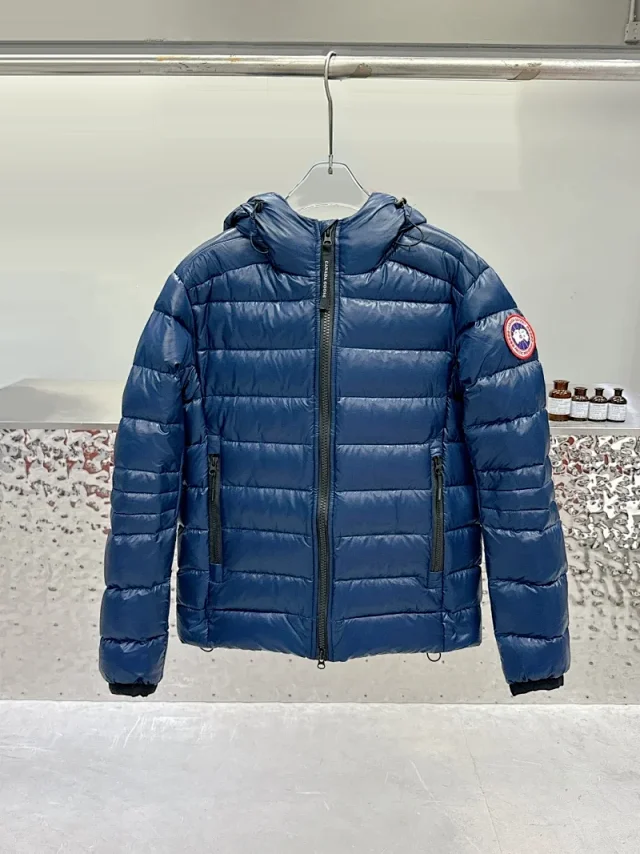Canada Goose Multiple down jacket and vest styles product detail image 7