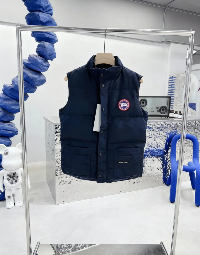 Canada Goose Multiple down jacket and vest styles image 10