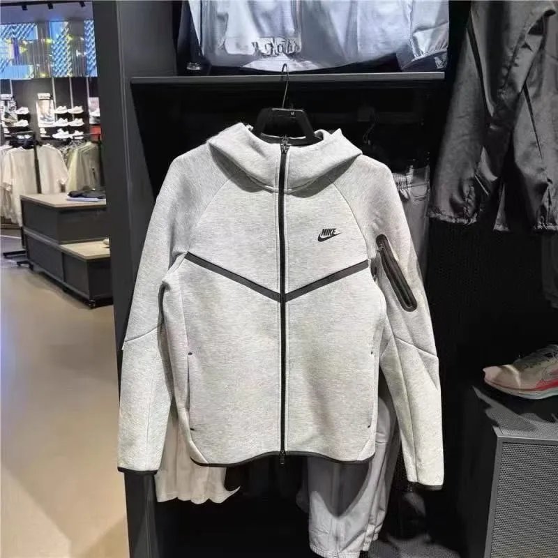 Nike Hooded zip-up sportswear — 44