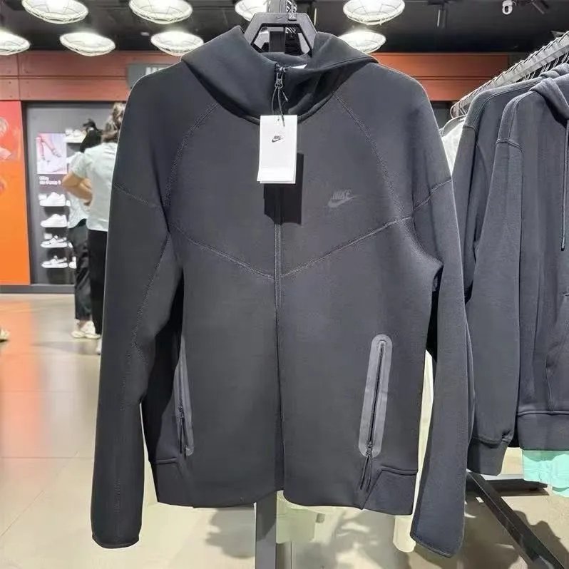 Nike Hooded zip-up sportswear — 40