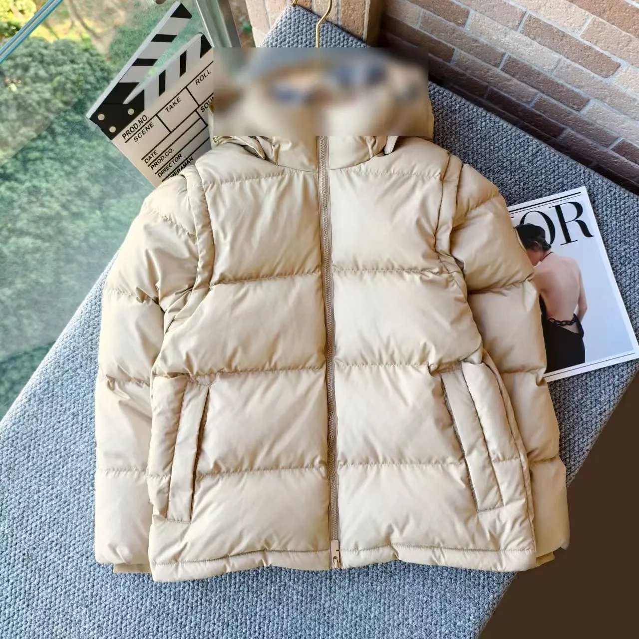 Khaki 1