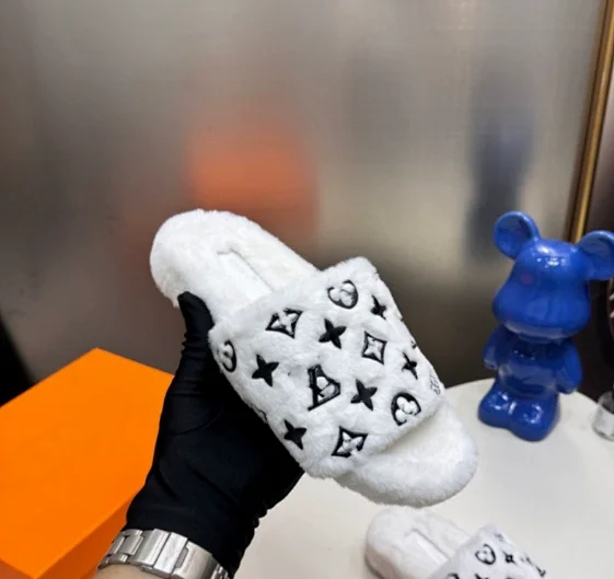 Louis Vuitton Slippers Faux Fur Monogram Slide product detail image 2