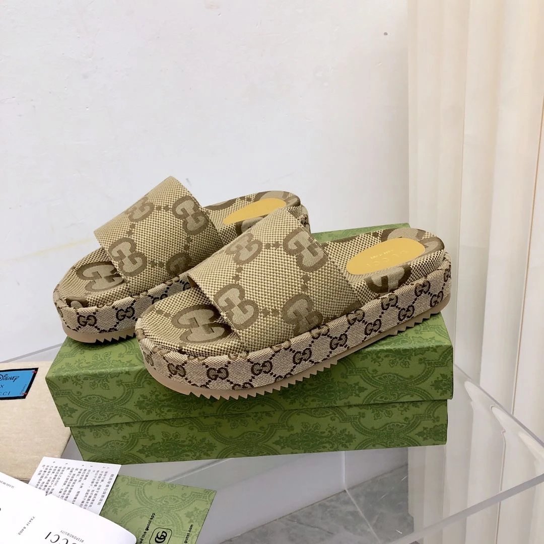 Design Guess Logo Slide Sandals Brown Slippers - 11