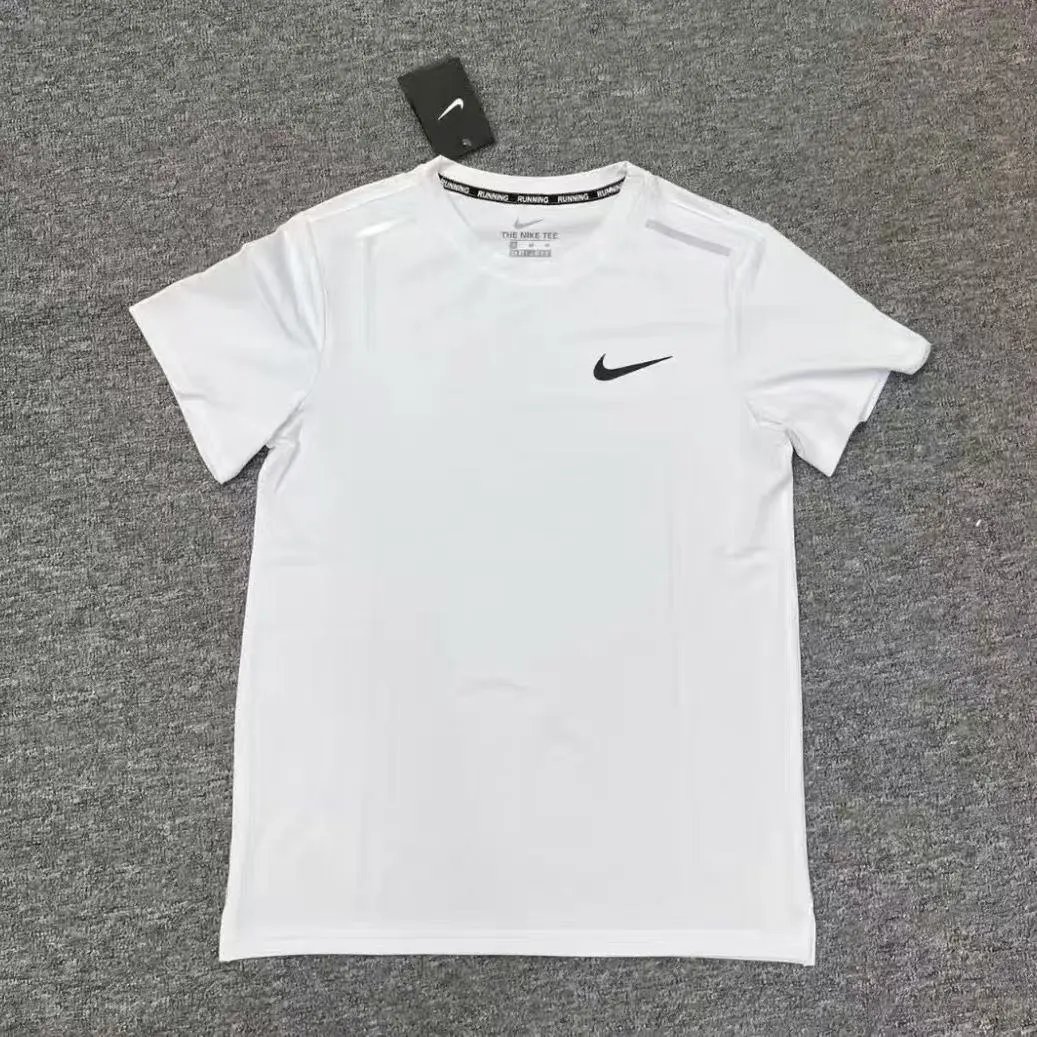 white short-sleeved shirt