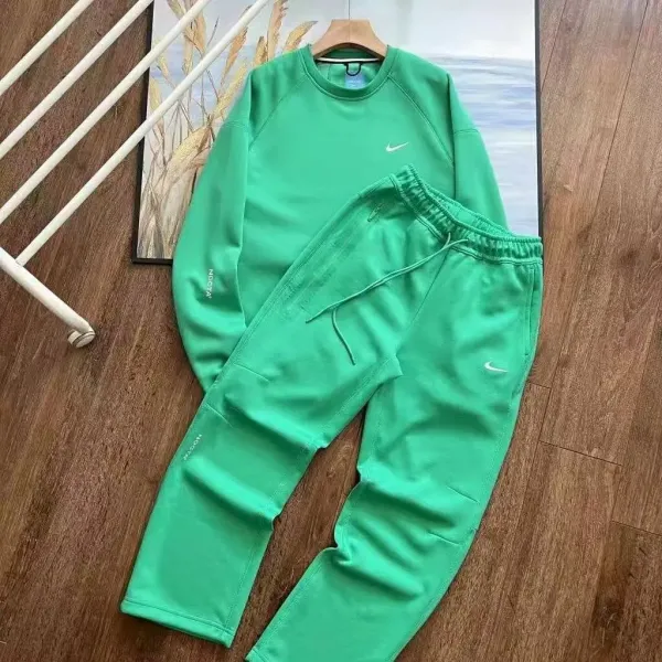 Nike Sportswear Tech Fleece Set Emerald Green Tracksuit - 1