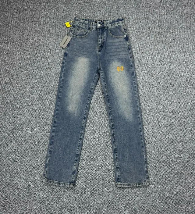 Balenciaga Jeans Logo-Print product detail image 7