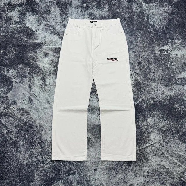 Balenciaga Jeans Logo-Print product detail image 5