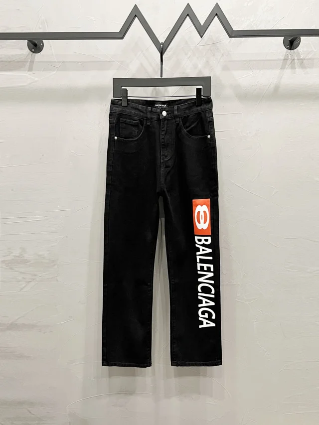 Balenciaga Jeans Logo-Print product detail image 6