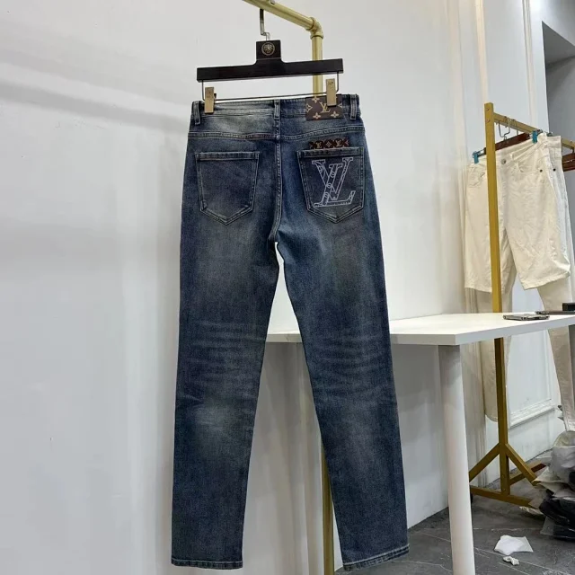 Louis Vuitton Jeans Straight-Leg Denim product detail image 9