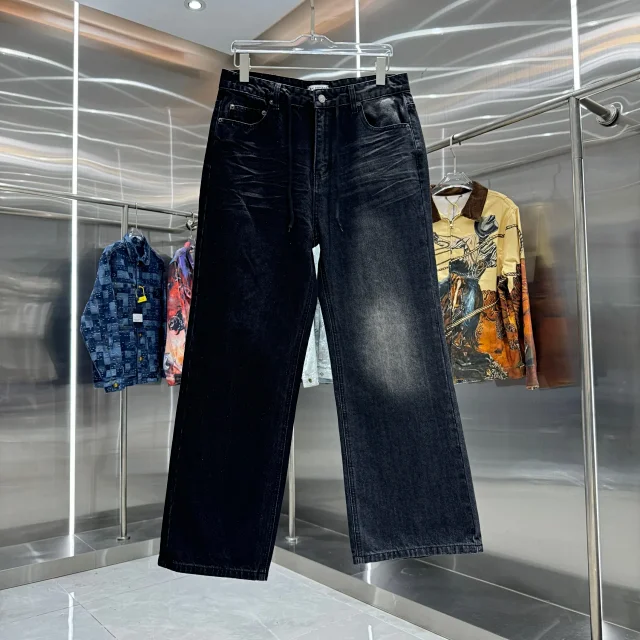 Balenciaga Jeans Logo-Print product detail image 10