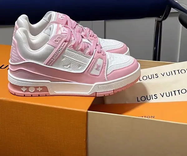 Louis Vuitton Archlight White and Navy Sneakers - 20