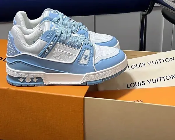 Louis Vuitton Archlight White and Navy Sneakers - 21