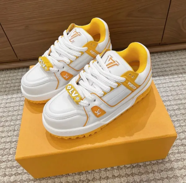 Louis Vuitton Archlight White and Navy Sneakers - 23