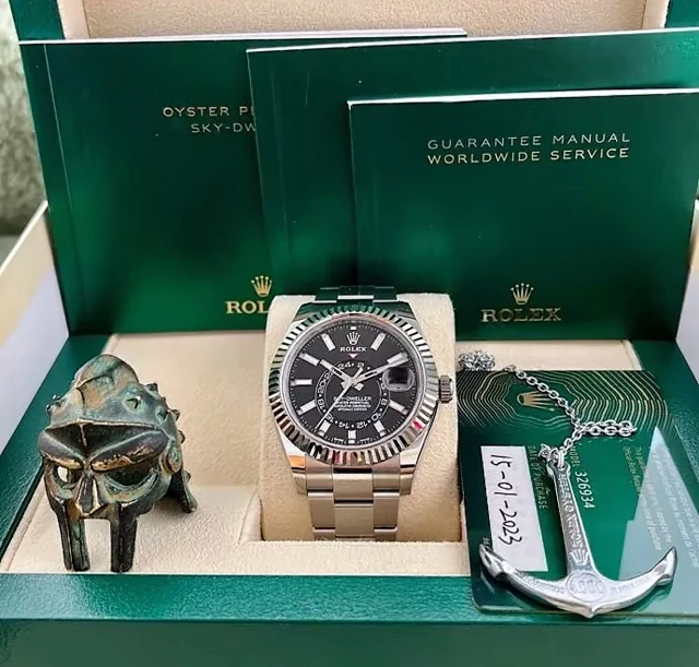 Rolex Watches Submariner Date diver watch product detail image 31