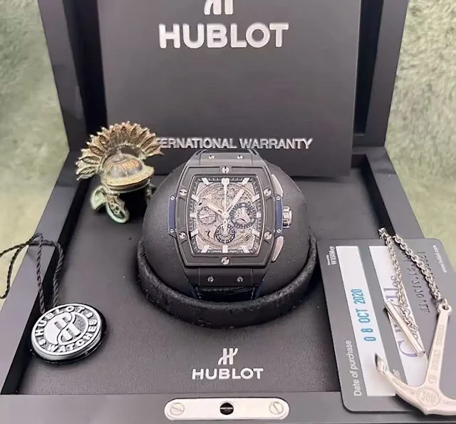Hublot Multiple watch models shown product detail image 19
