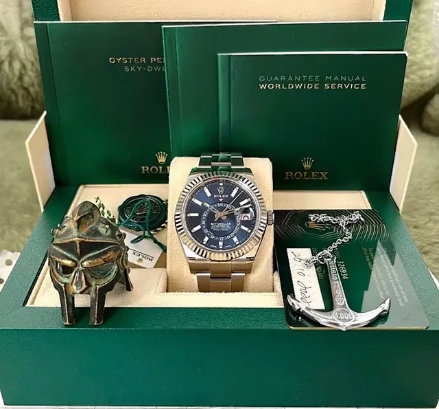 Rolex Watches Submariner Date diver watch product detail image 28