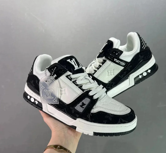 33 White Black