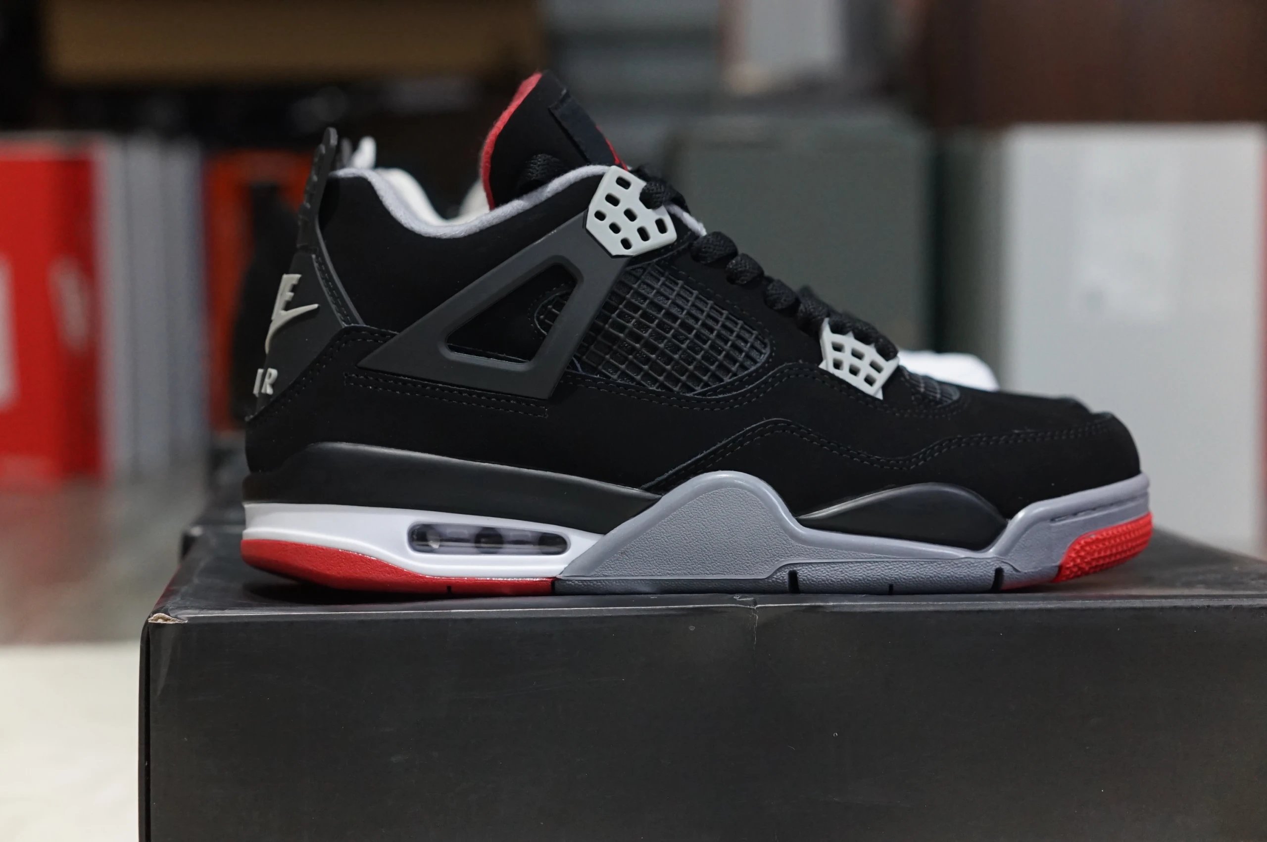 308497-060/黑红公牛