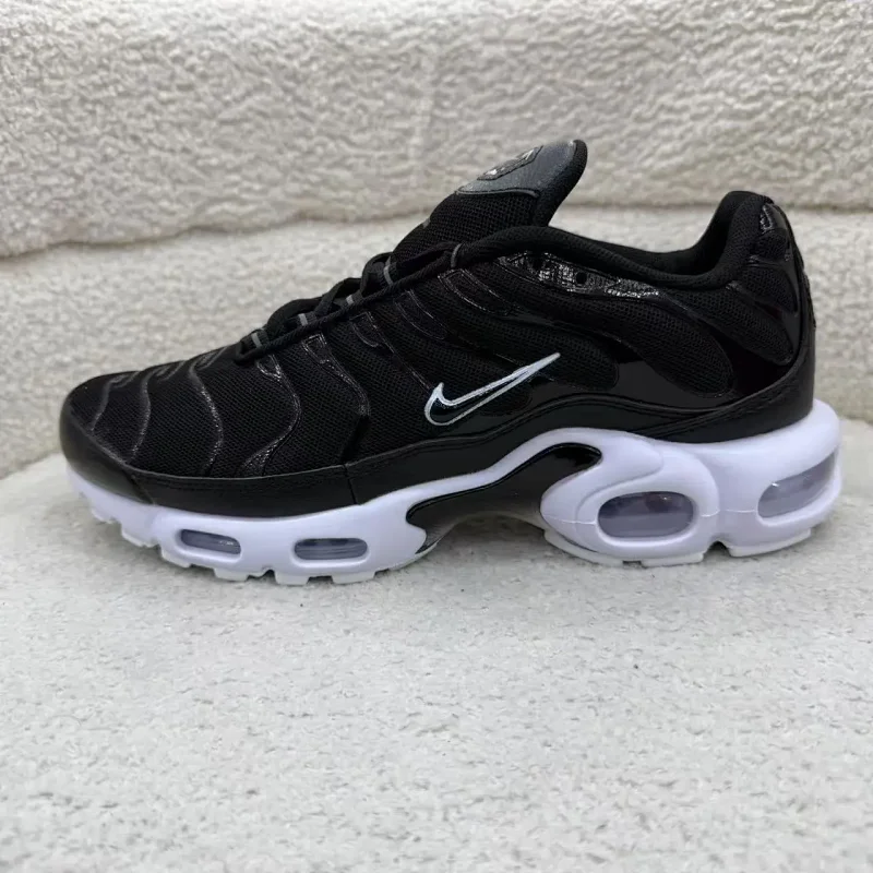 FN8260-001/黑白色