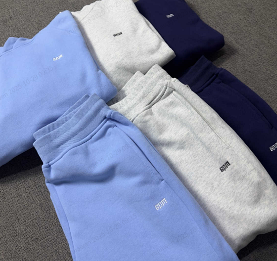 6PM Hoodie and sweatpants set
