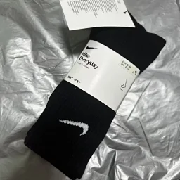 thumbnail for 尾货长筒白色卡+黑色 3双装 毛巾袜