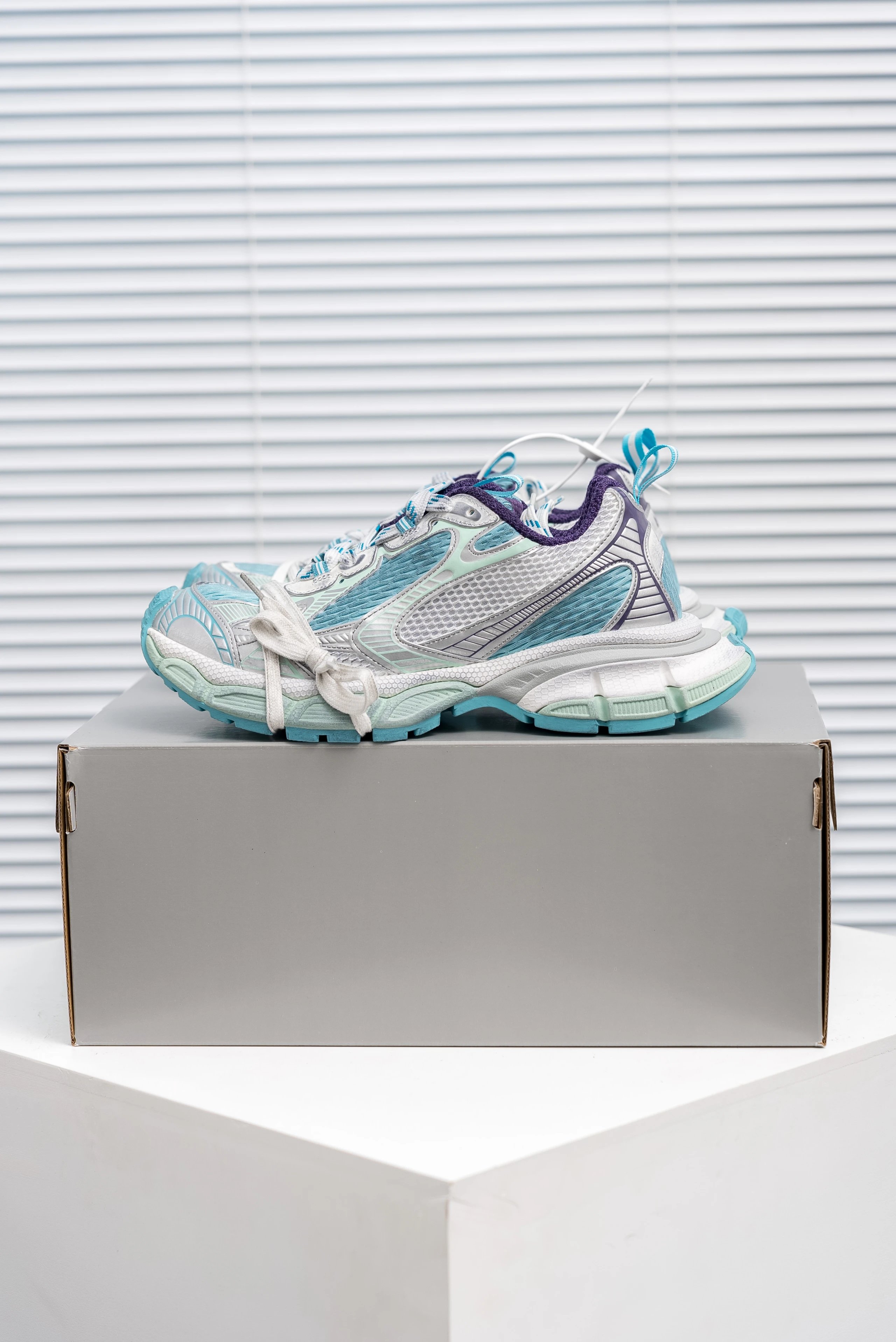 734734 W3XL7 4095 白绿