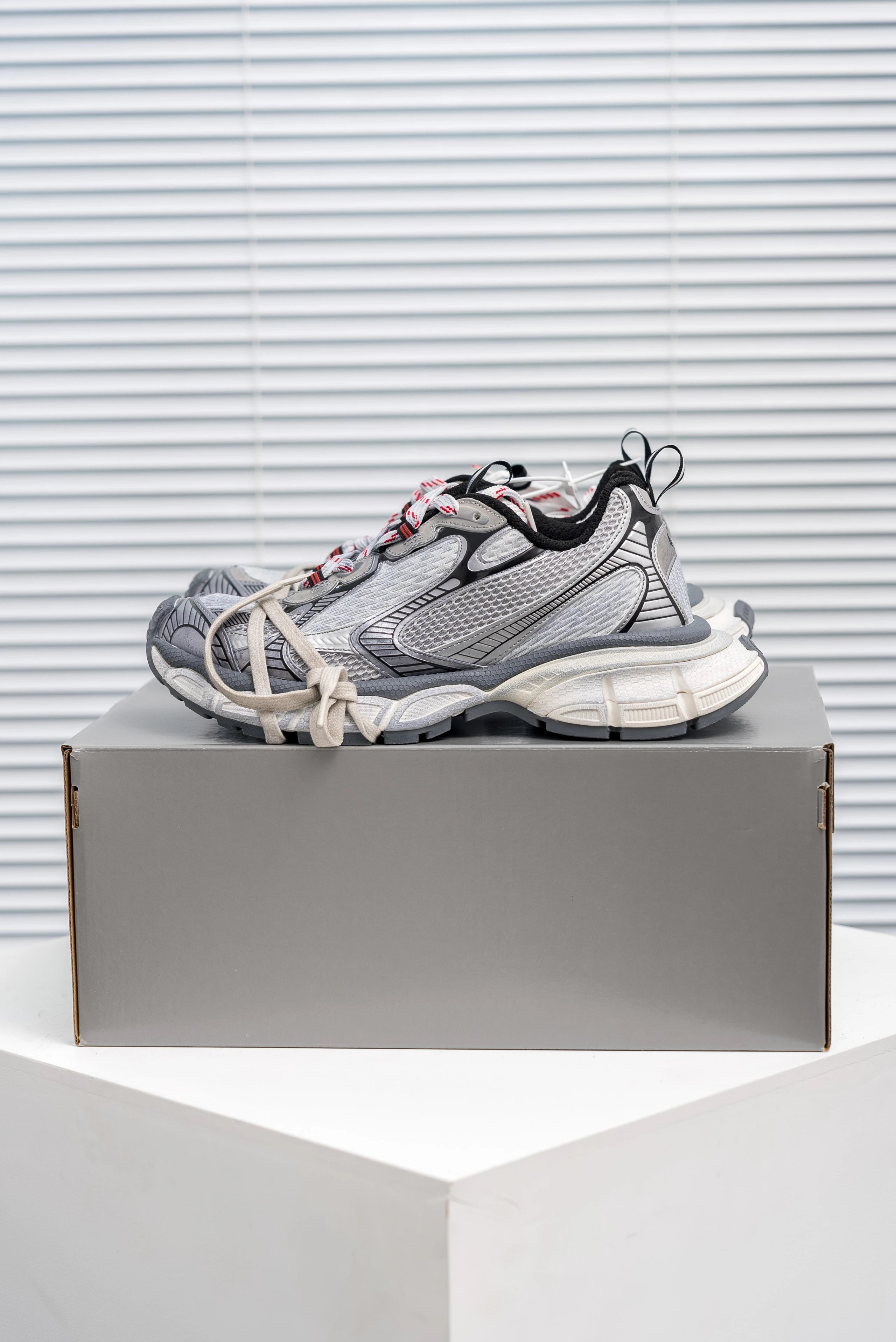 734734 W3XL5 1219 中灰