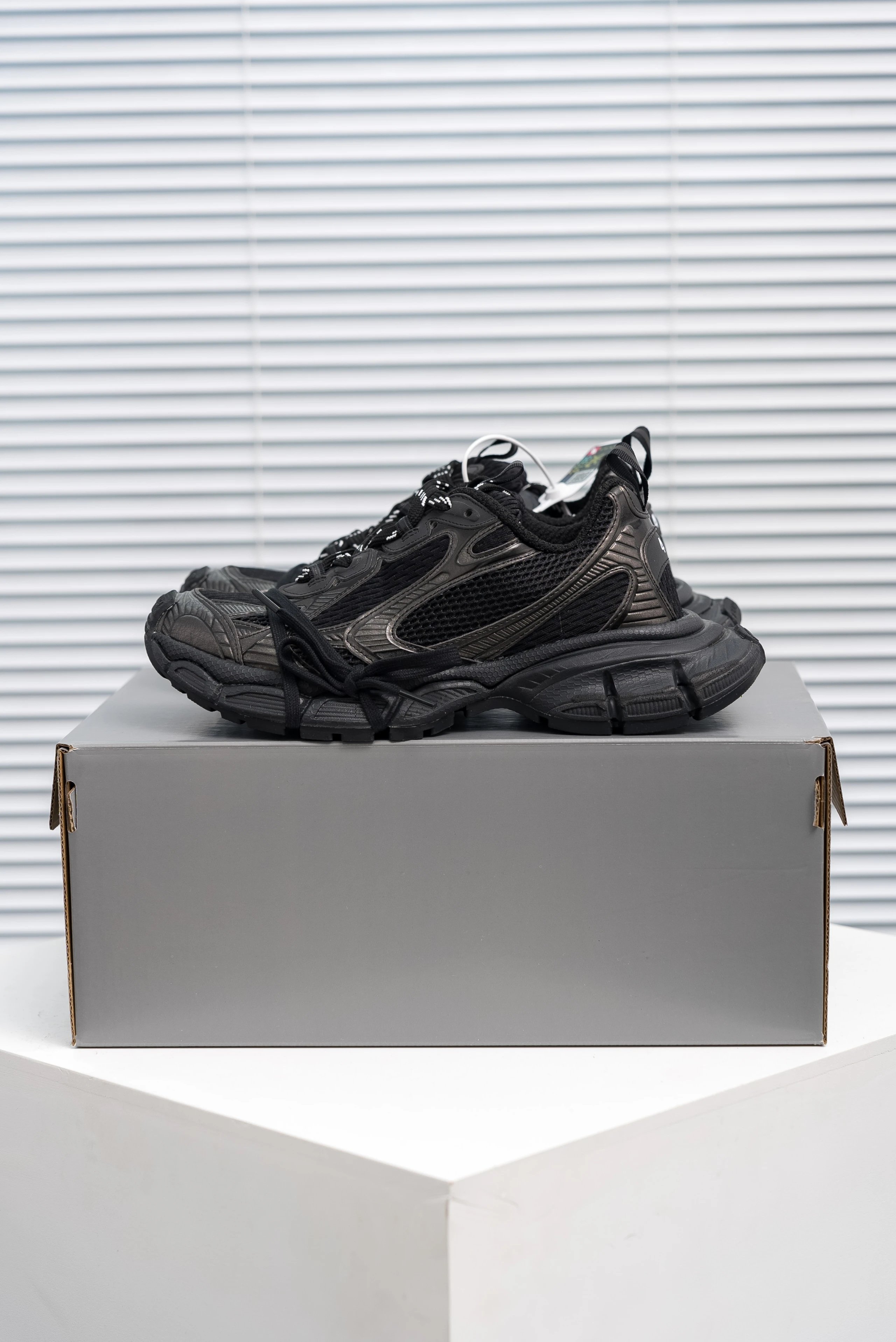 734734 W3XL5 1000 全黑2901