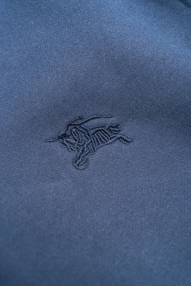 Burberry Hoodies & Sweatshirts Zip-Up Hooded Sweatshirt with Embroidered Equestrian Knight Logo product detail image 11