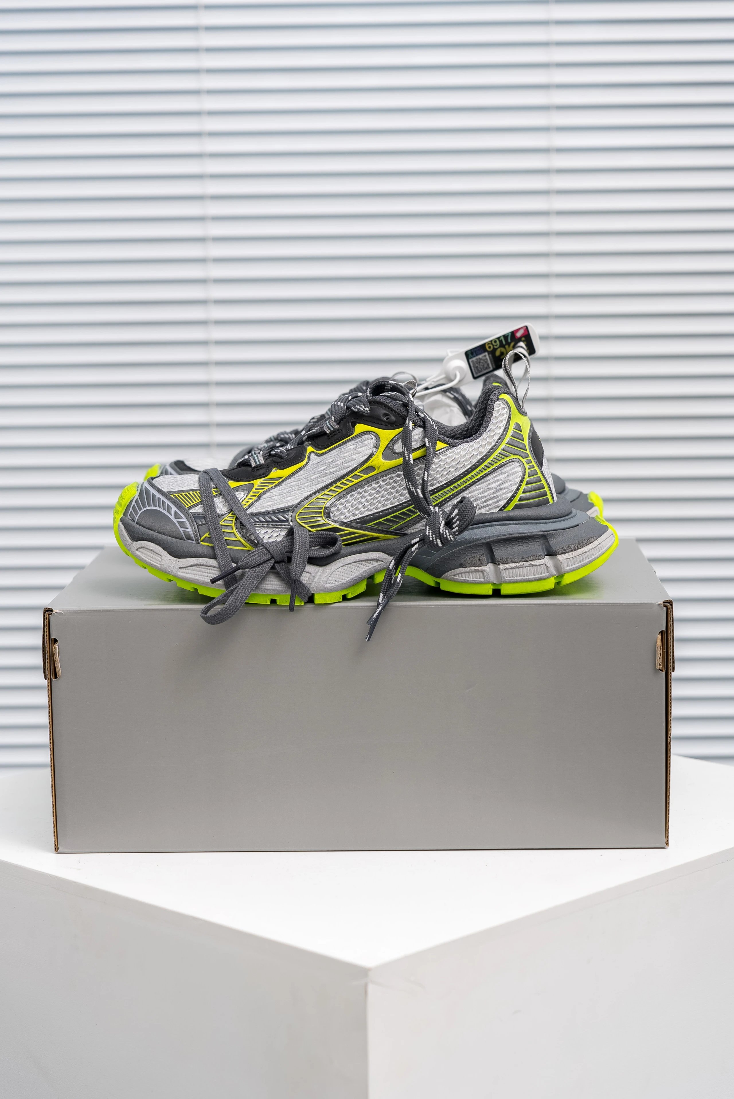 734734 W3XL5 9237 灰绿