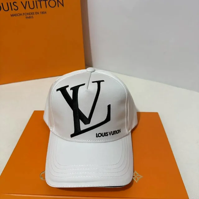 Louis Vuitton Hats Monogram Baseball Cap product detail image 4