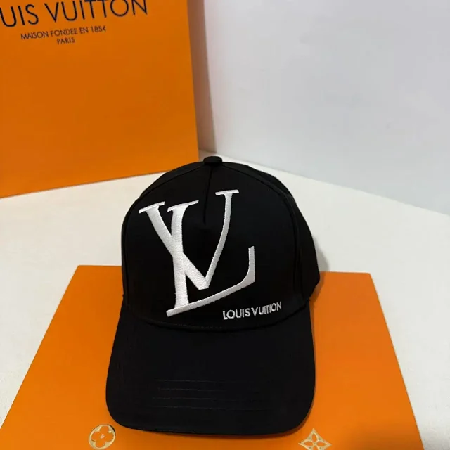Louis Vuitton Hats Monogram Baseball Cap product detail image 3