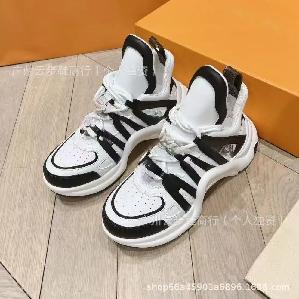 Off-White Diagonal Stripes White Black Sneakers - 1