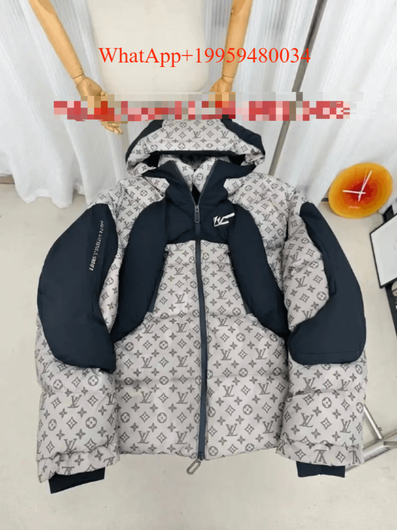 Louis Vuitton LV Monogram — LV color-changing with temperature (90% white duck down)