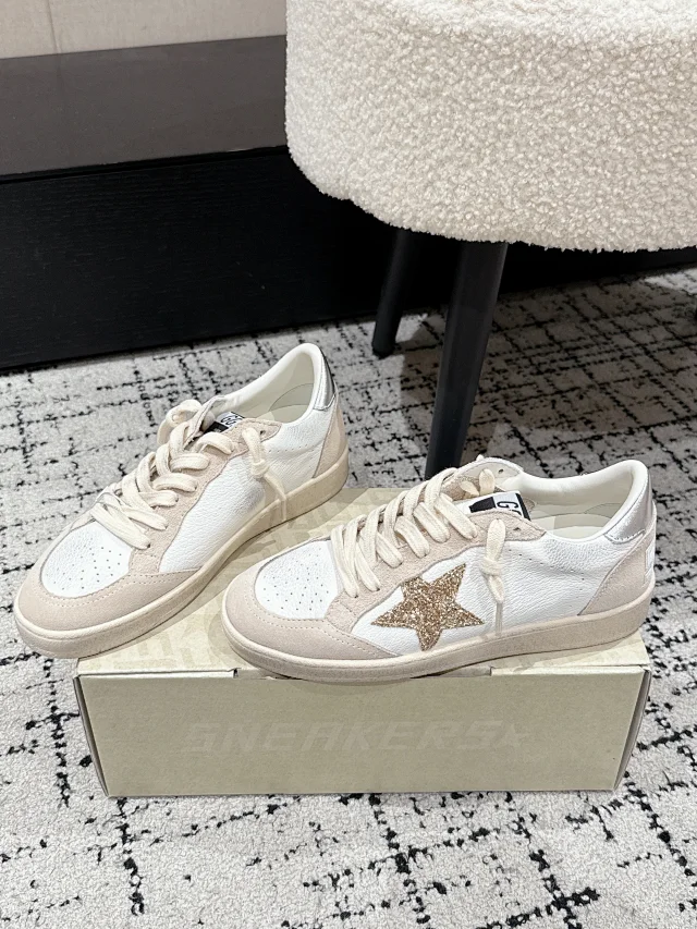 Golden Goose Sneakers Super-Star faux-fur-lined star product detail image 3