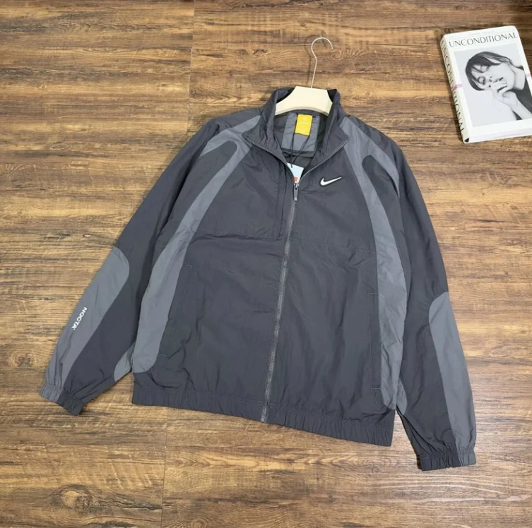 Nike Vests Zip-Front Insulated Running Vest — 14