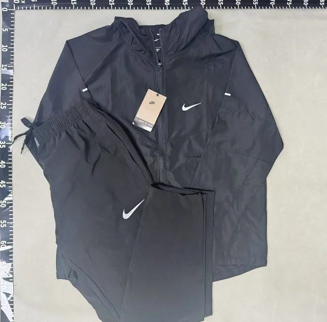 Nike Vests Zip-Front Insulated Running Vest image 10