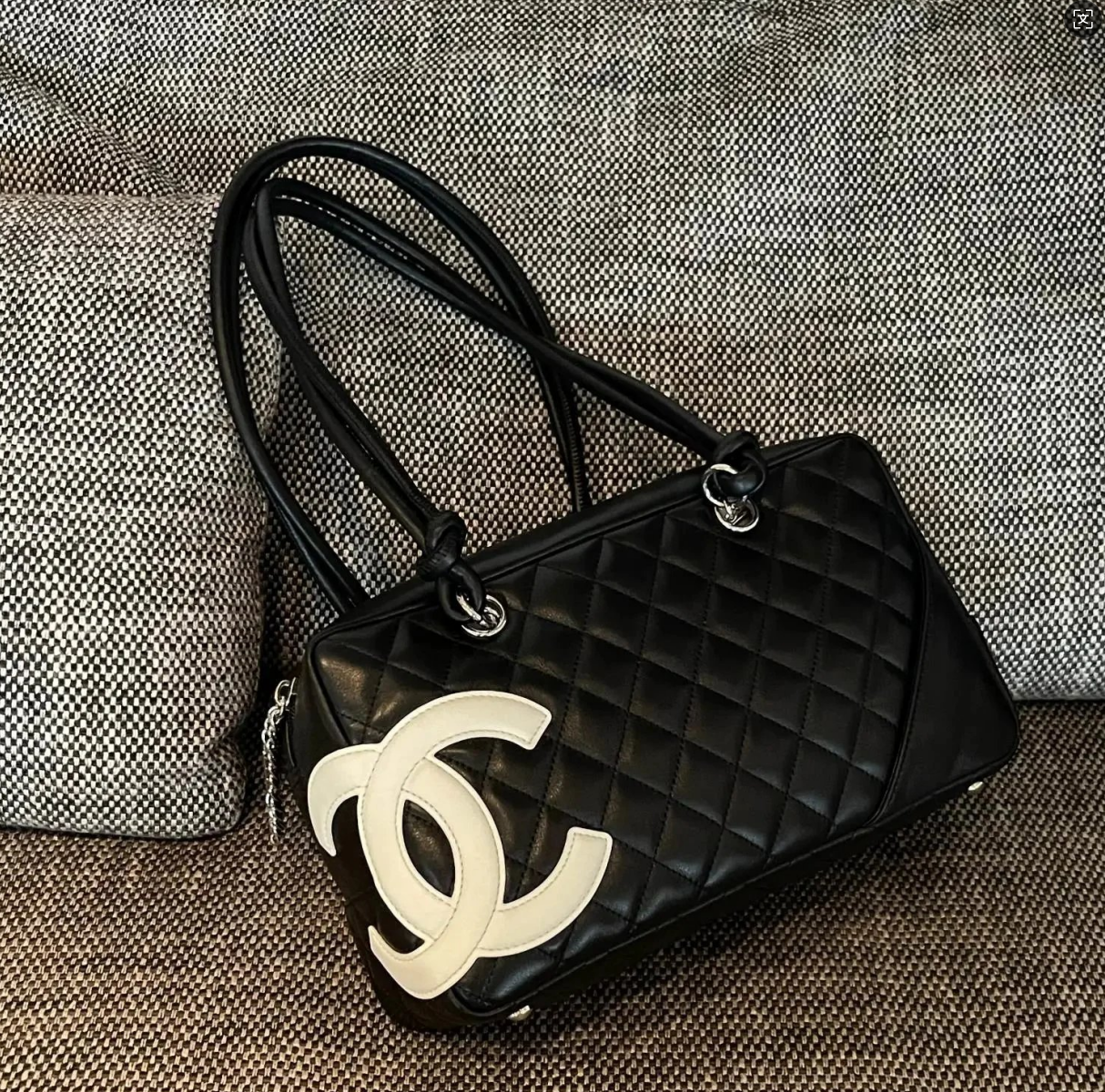 Chanel handbag ( 23 colors )